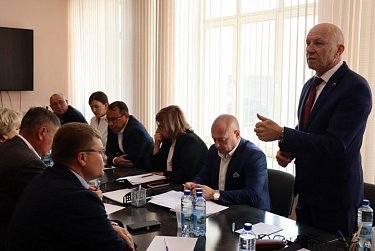  Строительство школ – на контроле